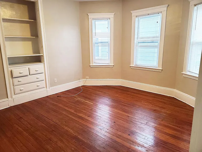 340 Faneuil St #1 — Photo 18