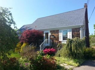 114 Thelma Ave, Somerset, MA 02726