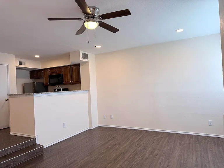 3410 Country Club Dr W #192 — Photo 5