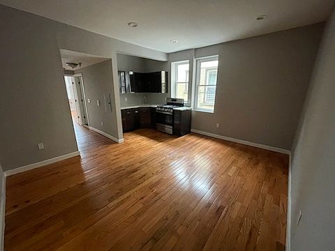 1st image of 873 18th Ave #101