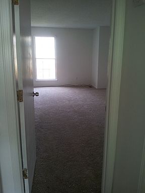 5th image of 4227 Charleston Dr