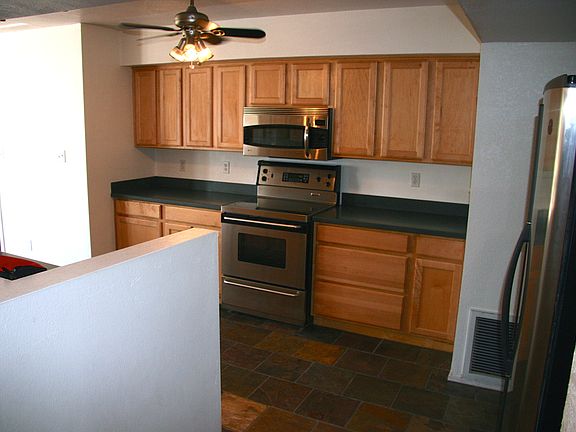 5th image of 3312 E Orange Dr