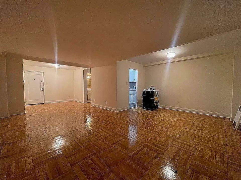 1st image of 637 Washington Ave APT 3