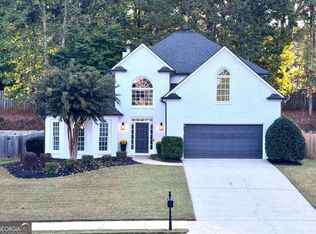 8075 Sandorn Dr, Roswell, GA 30075