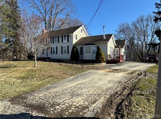 1207 Backus Rd, Derby, NY 14047