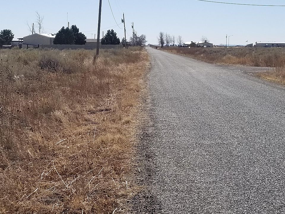 2nd image of 48 Club House Rd