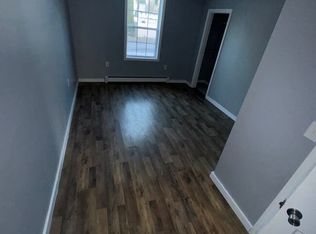 52 Pleasant St #2, Rockland, ME 04841