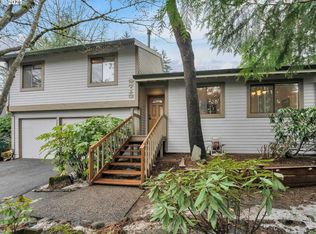 9713 SW Quail Post Rd, Portland, OR 97219