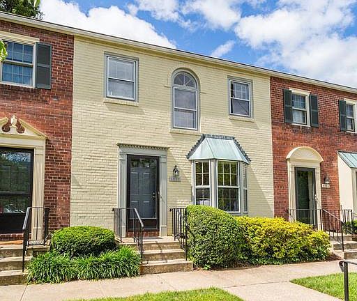 3rd image of 4902 Bradley Blvd #228
