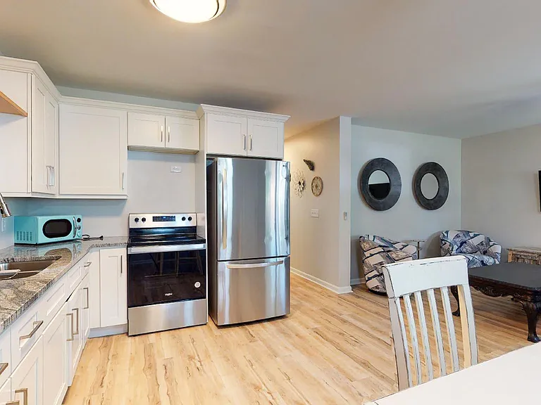 511 S 10th St #1 — Photo 14