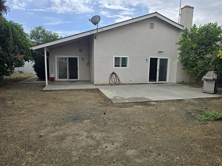4281 Warwick Ct — Photo 15