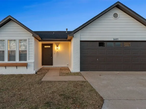 1605 W New Hope Rd, Rogers, AR 72758