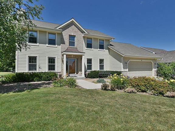 2nd image of 1706 Rockridge Way