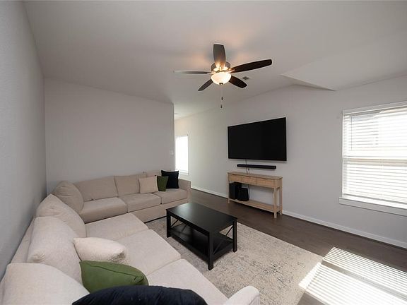 5th image of 21239 Montego Bay Dr