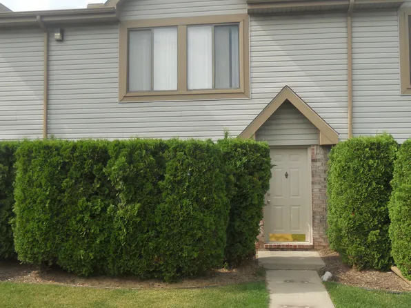 50461 Bay Run N, Chesterfield, MI 48047
