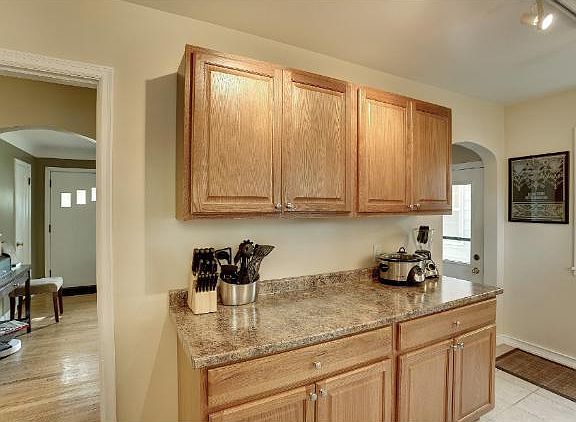 4th image of 3142 Stinson Blvd NE
