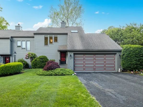 12 Ledgewood Drive #12, Brookfield, CT 06804