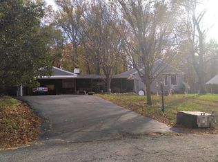 7104 Calamo St, Springfield, VA 22150