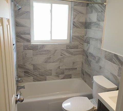 5th image of 506 N Miami Ave APT 5