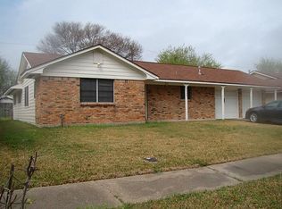 2408 Blueberry Ln, Pasadena, TX 77502