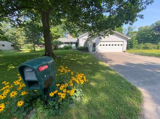 708 Ford Dr, Sault Sainte Marie, MI 49783