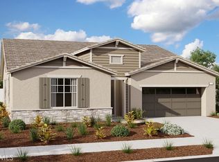 16532 Running Deer Rd, Lake Elsinore, CA 92530