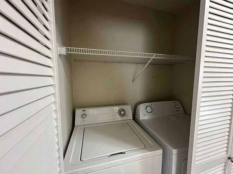 5752 Legoe Ave #202 — Photo 14