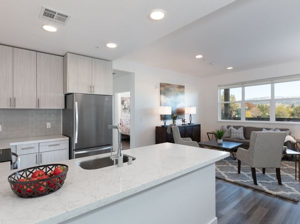 90 E 3rd St #314