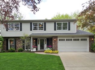 304 Leeds Ct, Naperville, IL 60565