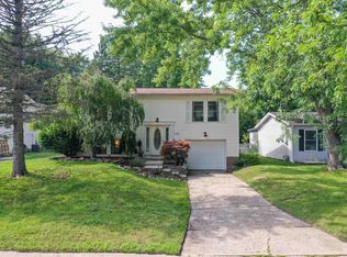 383 Bush Ave, Grand Blanc, MI 48439