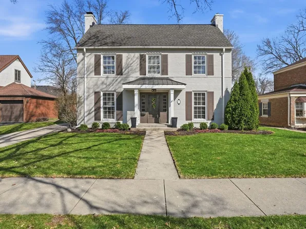 171 S Fairview Ave, Elmhurst, IL 60126