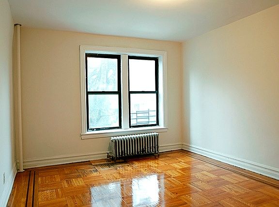 2nd image of 848 E 28th St APT A1