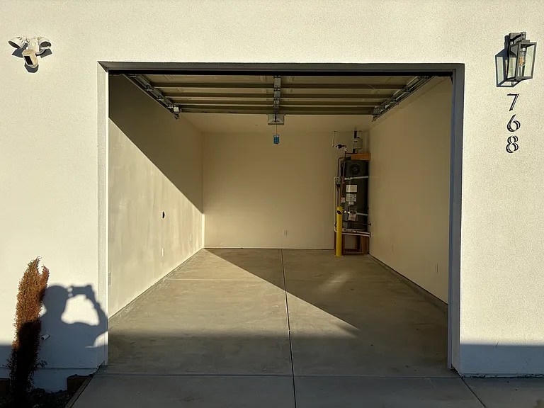 768 Delaware St — Photo 17