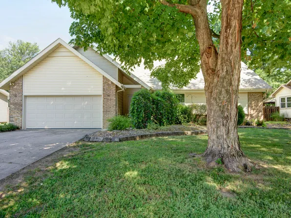 5739 S Hampton Avenue, Springfield, MO 65810