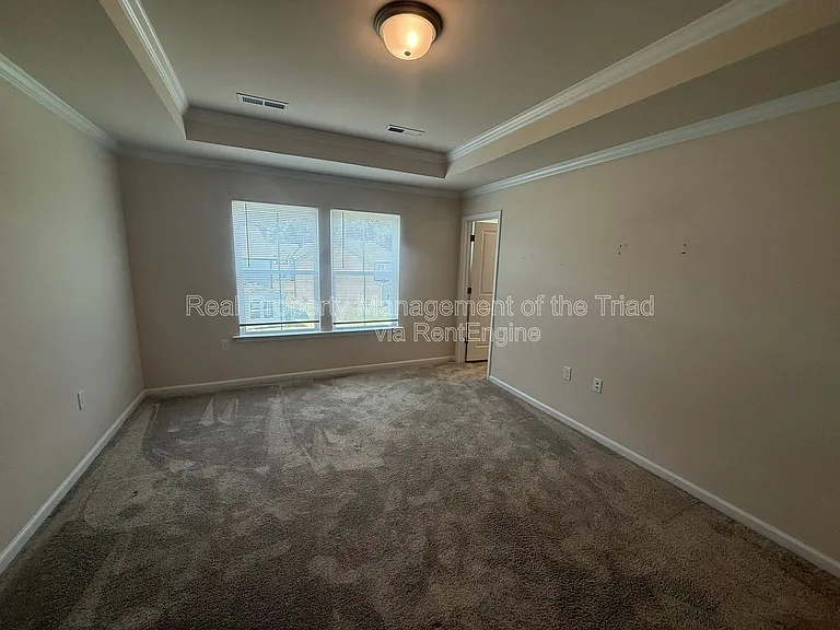 886 Falls Grove Trl — Photo 17