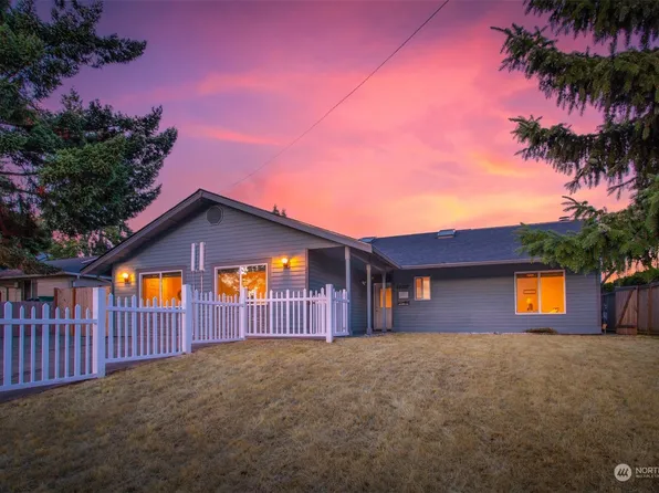 24307 58th Place W, Mountlake Terrace, WA 98043