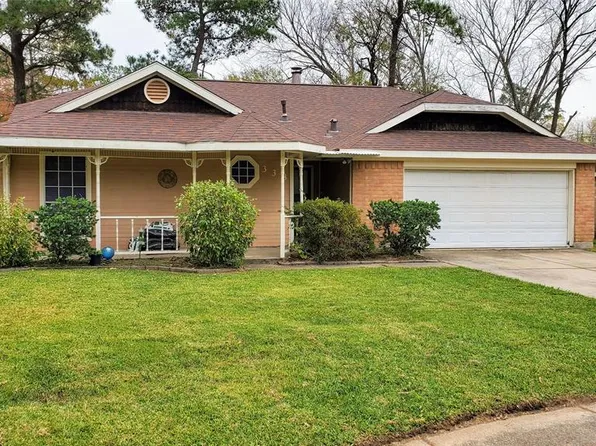 338 Brompton Ct, Highlands, TX 77562