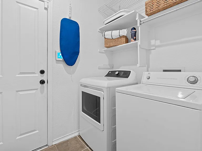 17813 Box Canyon Ter — Photo 18