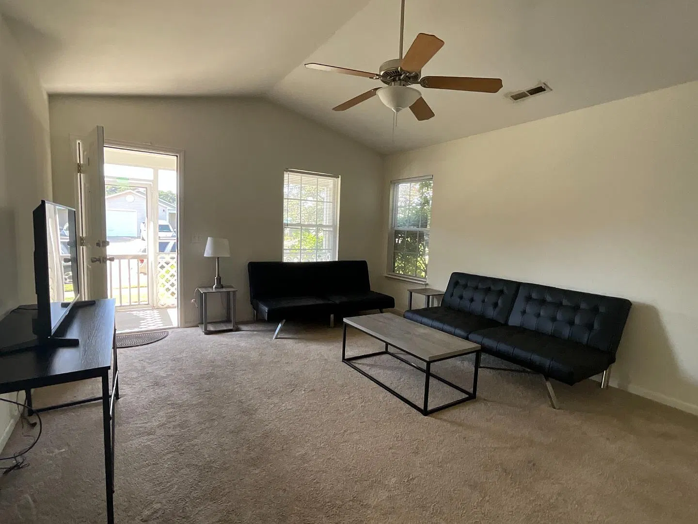 1736 Westpointe Dr — Photo 3
