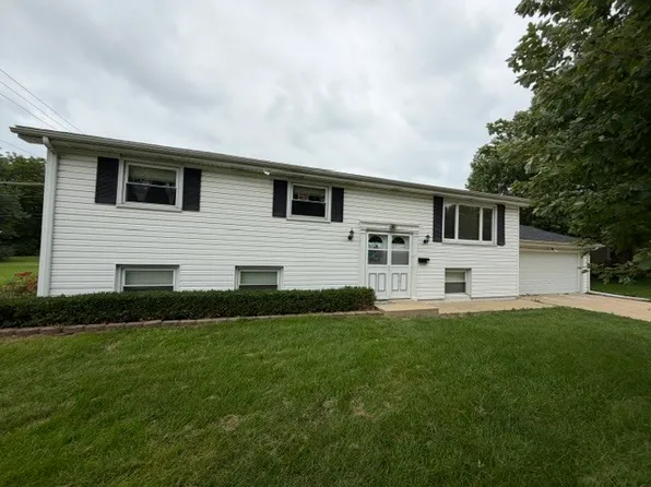 527 Edwin Dr, Bourbonnais, IL 60914