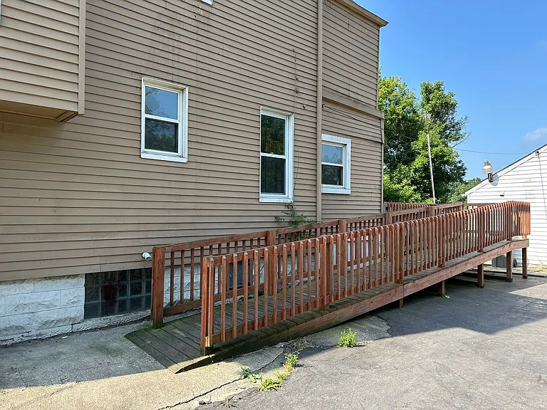 110 Halls Heights Ave — Photo 18