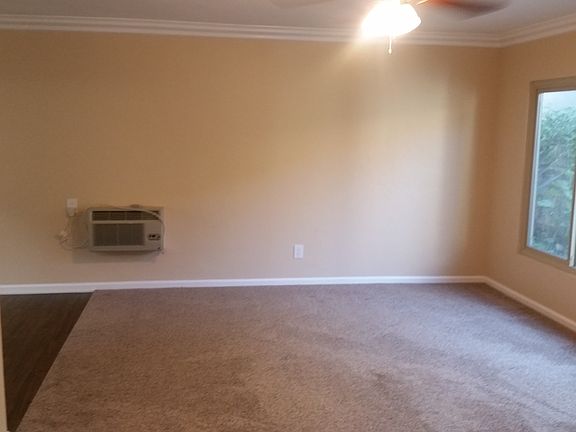 5th image of 4249 35th St
