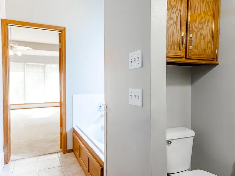 211 Oakdale Dr — Photo 18