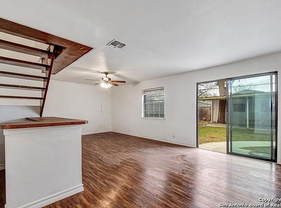 4th image of 414 E Vestal Pl