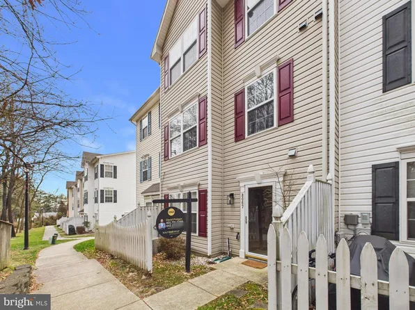 8067 Brookstone Ct #100, Severn, MD 21144
