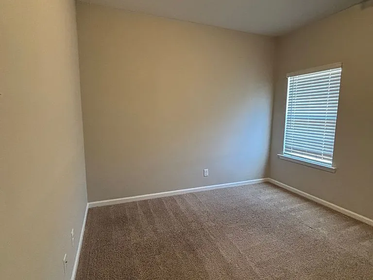 134 Sunflower Cir — Photo 7