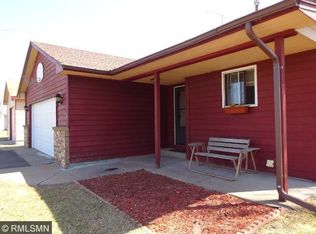 6677 Birch St, North Branch, MN 55056