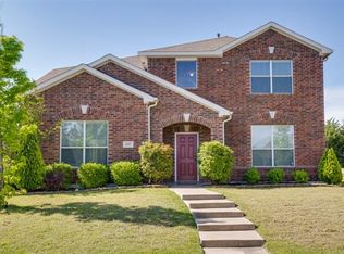 3697 Laurel Crossing Dr, Rockwall, TX 75032