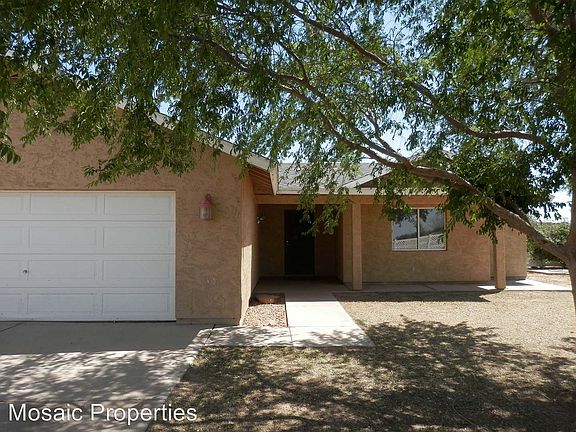 4th image of 2495 E Superstition Dr