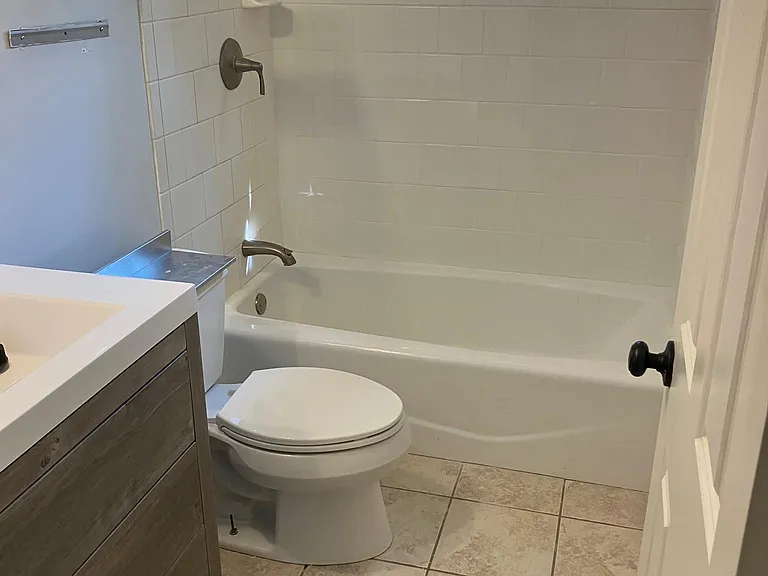 2355 Durham Dr — Photo 11